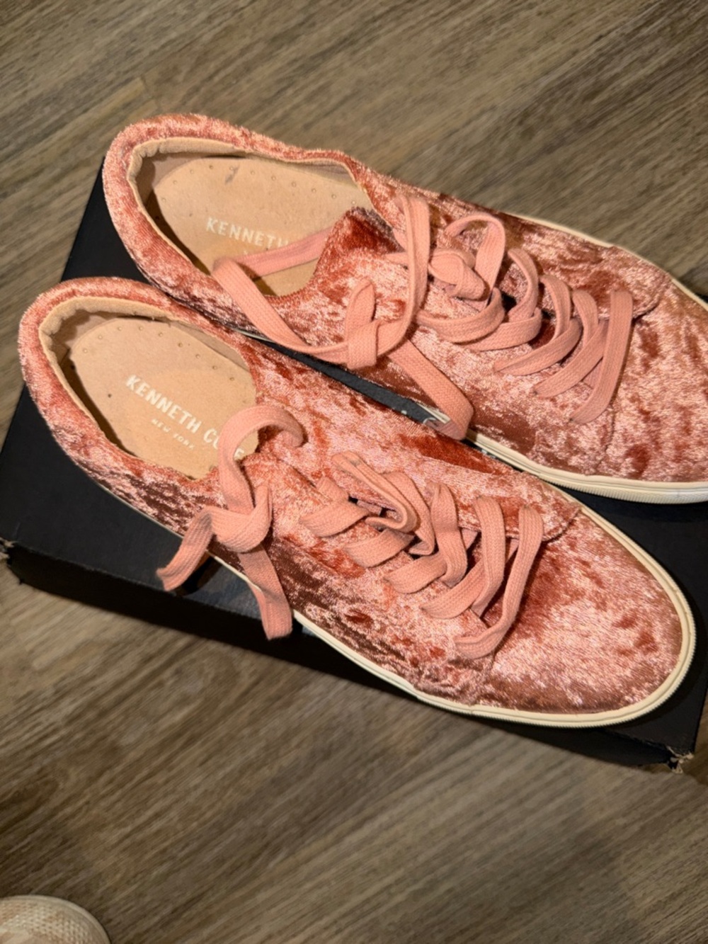 Kenneth Cole Women’s Rose Pink Velvet Lace-Up Sneakers